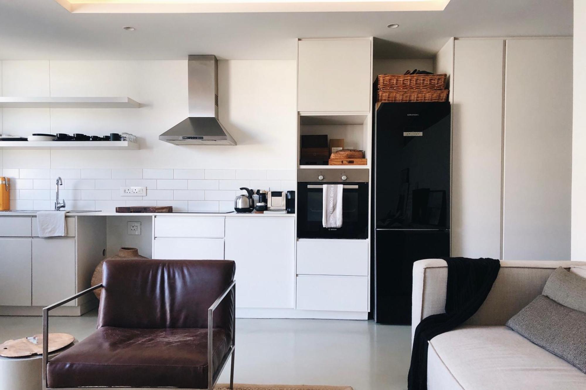 Digital Nomad Luxury Designer In *