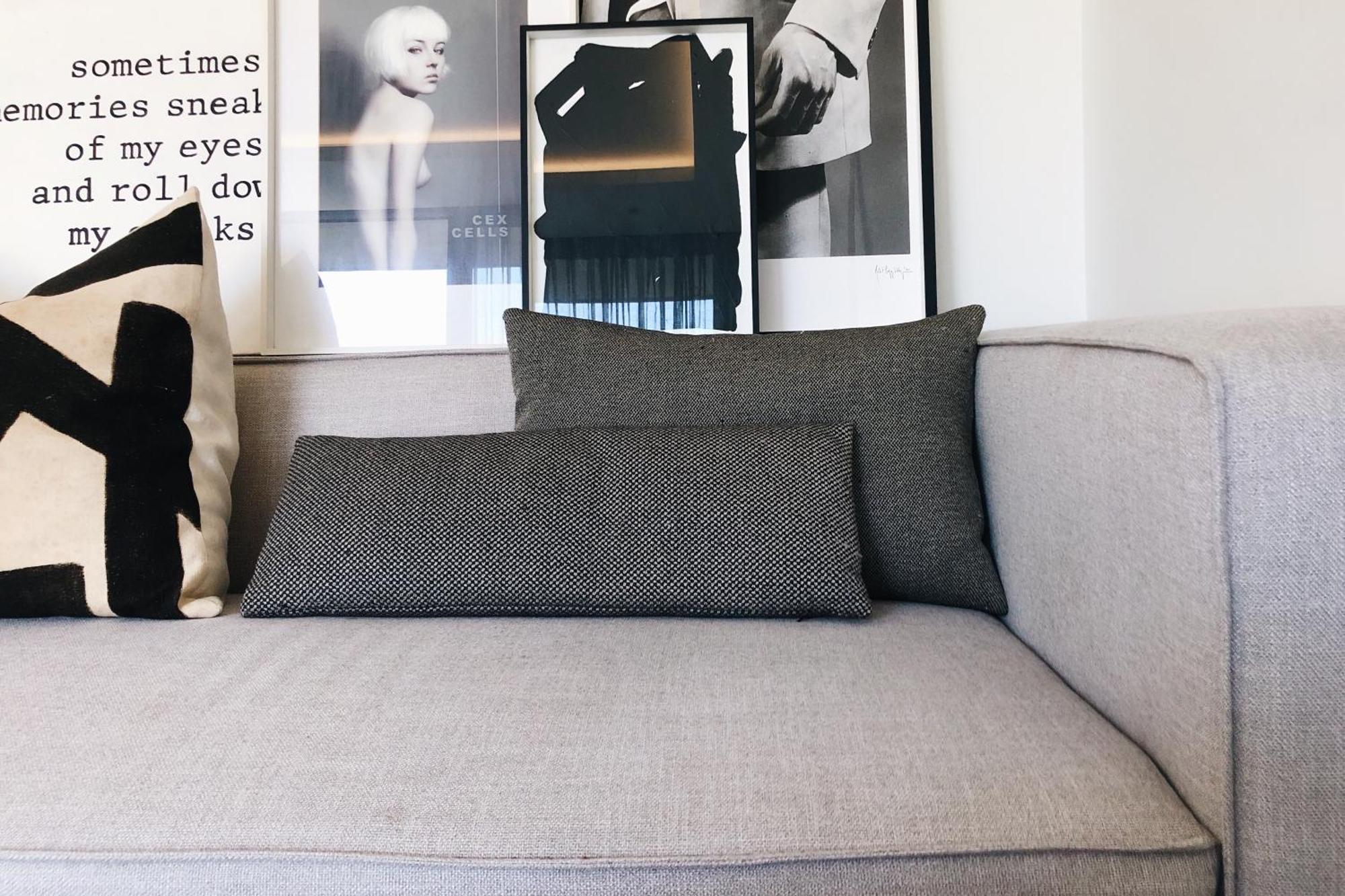 Digital Nomad Luxury Designer In Apartment *